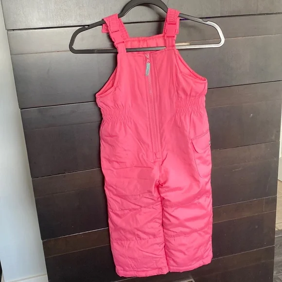 Carter’s Snow Bib. - Picture 1 of 3